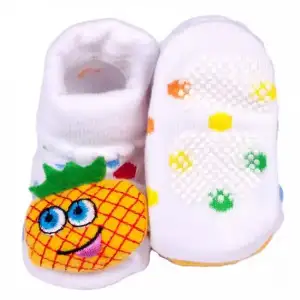 $3d-anti-slip-baby-socks-pineapple-2-650x650.webp