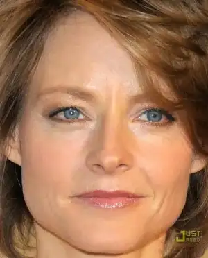 $jodie-foster-women-in-entertainment-breakfast-03.webp