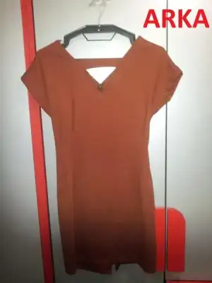$KAVERENGÃ ÃNÃ FERMUARLI ELBÃSE 20 TL (2).webp