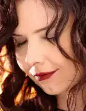$sebnem_ferah_08.webp