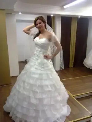 $19032011265.webp