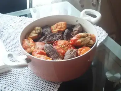$kuru biber ve patlÃ½can dolmalarÃ½m.webp