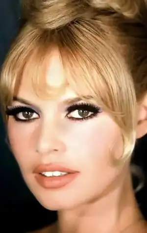$brigitte_bardot_makyaj_yapimi (2).webp $brigitte_bardot_makyaj_yapimi (2).webp