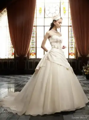 $royalweddingdresses.webp