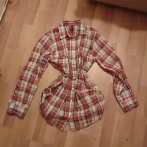 $108672197_tn50_0.webp