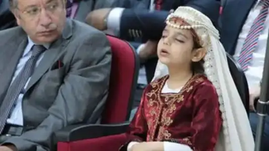 $-yorulan-kucuk-sultan-uyuya-kaldi-4270851.Jpeg $-yorulan-kucuk-sultan-uyuya-kaldi-4270851.Jpeg