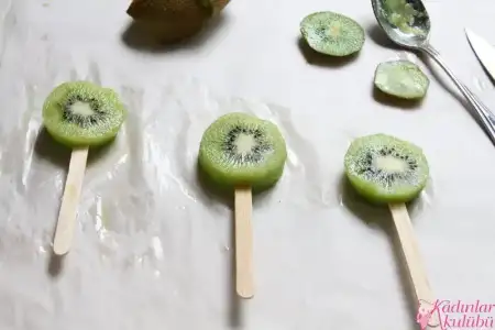 $dondurulmus_kivili_cikolata_tarifi (3).webp