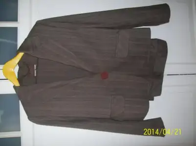 $100_2715.webp