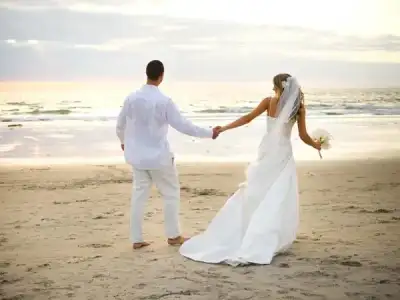 $planning-your-honeymoon.webp