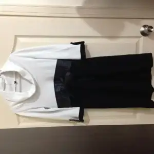 $1 no-etiket kesik..webp