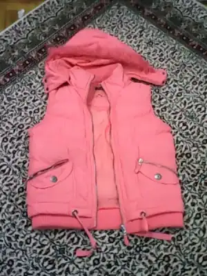 $PEMBE YELEK.webp