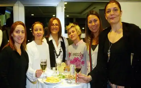 $196610_139266386143134_6025679_n.webp