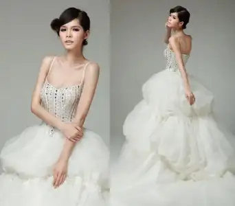 $unique-bridal-gown.webp