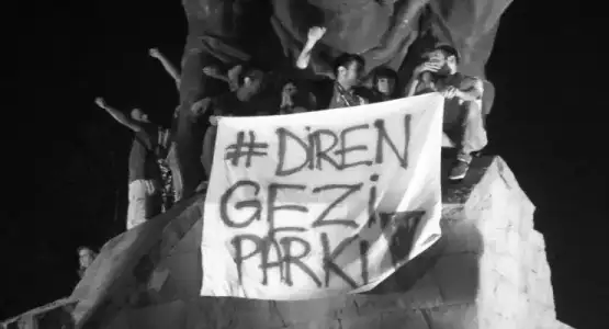 $20140116-gezi-bw.webp $20140116-gezi-bw.webp