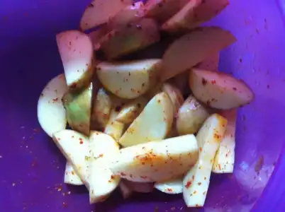 $neslininmutfagi-firinda-elma-dilimli-patates.webp $neslininmutfagi-firinda-elma-dilimli-patates.webp