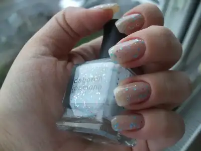 $glitter in the air1.webp