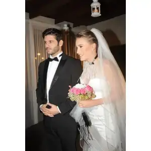 $televizyon_dizileri_gelinlik_modelleri (3).webp