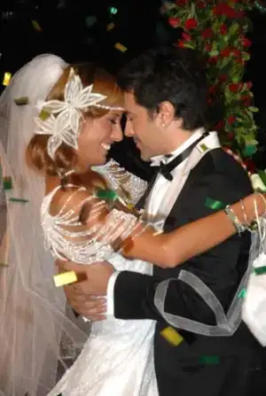 $en_guzel_unlu_ciftler (2).webp $en_guzel_unlu_ciftler (2).webp