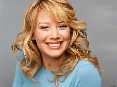 $hilary-duff-wallpaper.webp