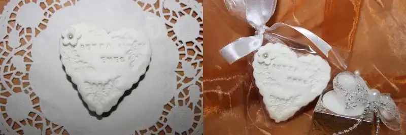 $tek beyaz Ã§iÃ§ekli nikah kurabiyesi-horz.webp