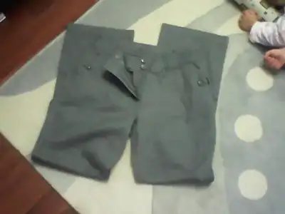 $gri pantalon.webp