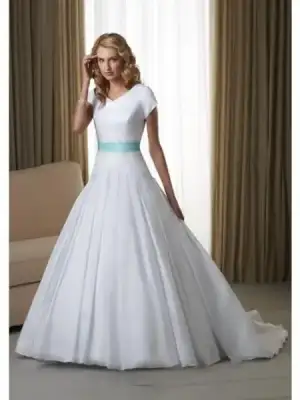 $kisa_kollu_gelinlik_modelleri_2015 (22).webp