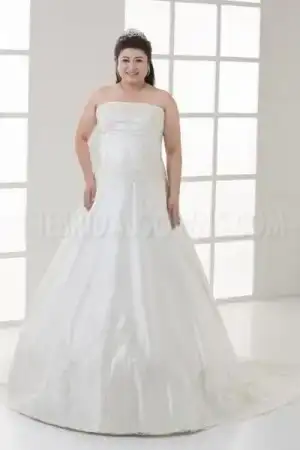 $buyuk_beden_straplez_gelinlik_modelleri_2015 (20).webp