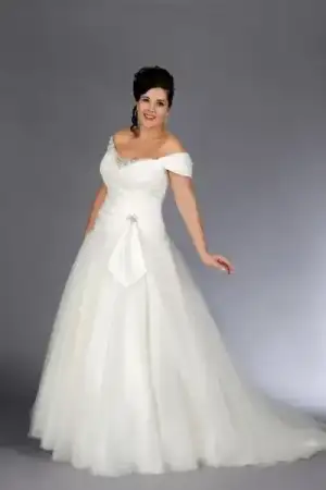 $buyuk_beden_gelinlik_modelleri_2015 (10).webp