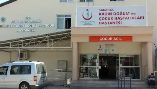 $14_yas_hamile_cocuk.webp