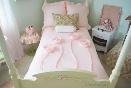 $bed-of-roses.webp