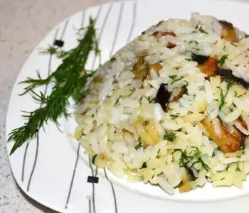 $ramazan-iftar-menusu-patlicanli-pilav-tarifi.webp