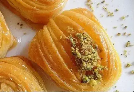 $BÃ¼zme-Bayram-BaklavasÃ½.webp