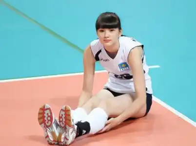 $Sabina Altynbekova (4).webp $Sabina Altynbekova (4).webp