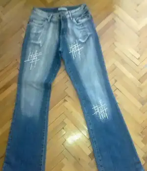 $08082014754.webp