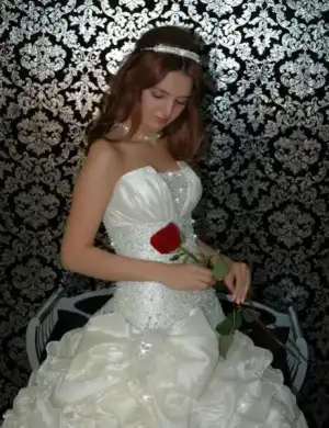 $roses moda evi.webp