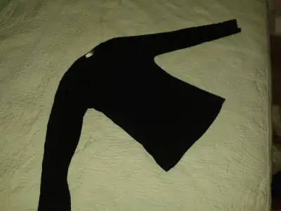 siyah body 10 tl.webp