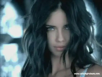 $adriana-lima-007.webp
