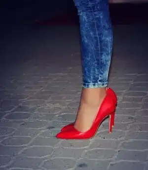 son-trend-stiletto-ayakkabi-modeli10.webp