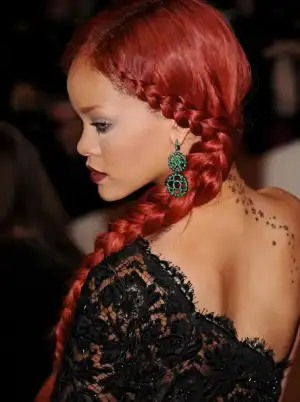 $rihanna2011metcostumeinstitutegalaps5ep_nyqfzl.webp