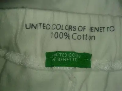 benetton beyaz şort 8 yaş 5 tl...webp