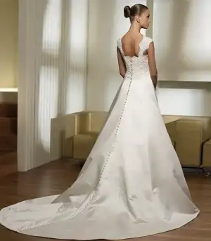 $vestido-de-novia-coleccion-2009-san-patrick-modelo-piccola_c.webp