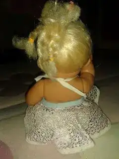 beyaz elbiseli bebek 2.webp