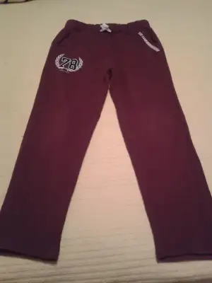 bordo eşofman 6.webp