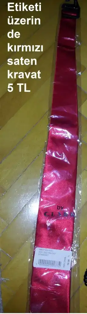 kırmızı saten kravat.webp