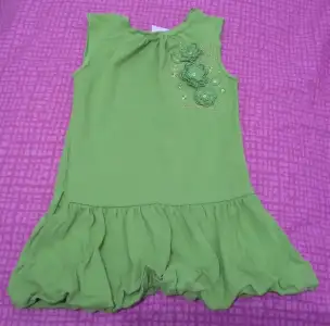 56. Yesil elbise.1 yastn sonra104 cm. 6 tl. Wenice.webp