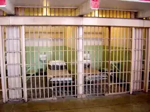 $hapishane3[1].webp