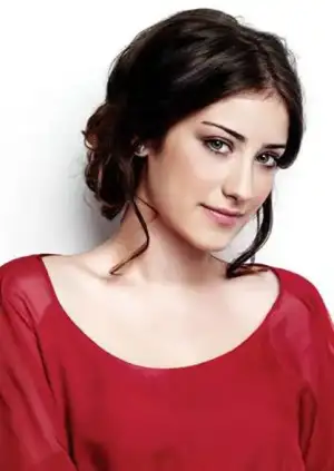 $hazal-kaya-1.webp