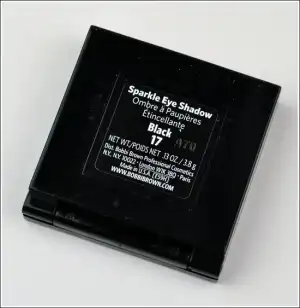 $bobbibrown_blackglitter005.webp