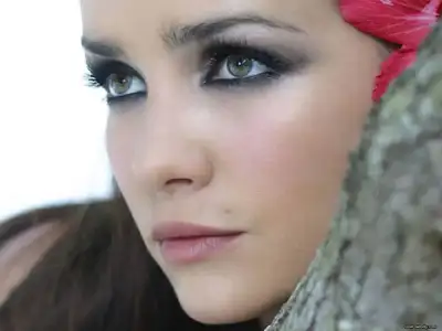 $1212726177_1024x768_captivating-natalia-oreiro.webp