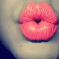 Doktorlarin Hastalarini Bastan Savmaya Calismasi Kadinlar Kulubu